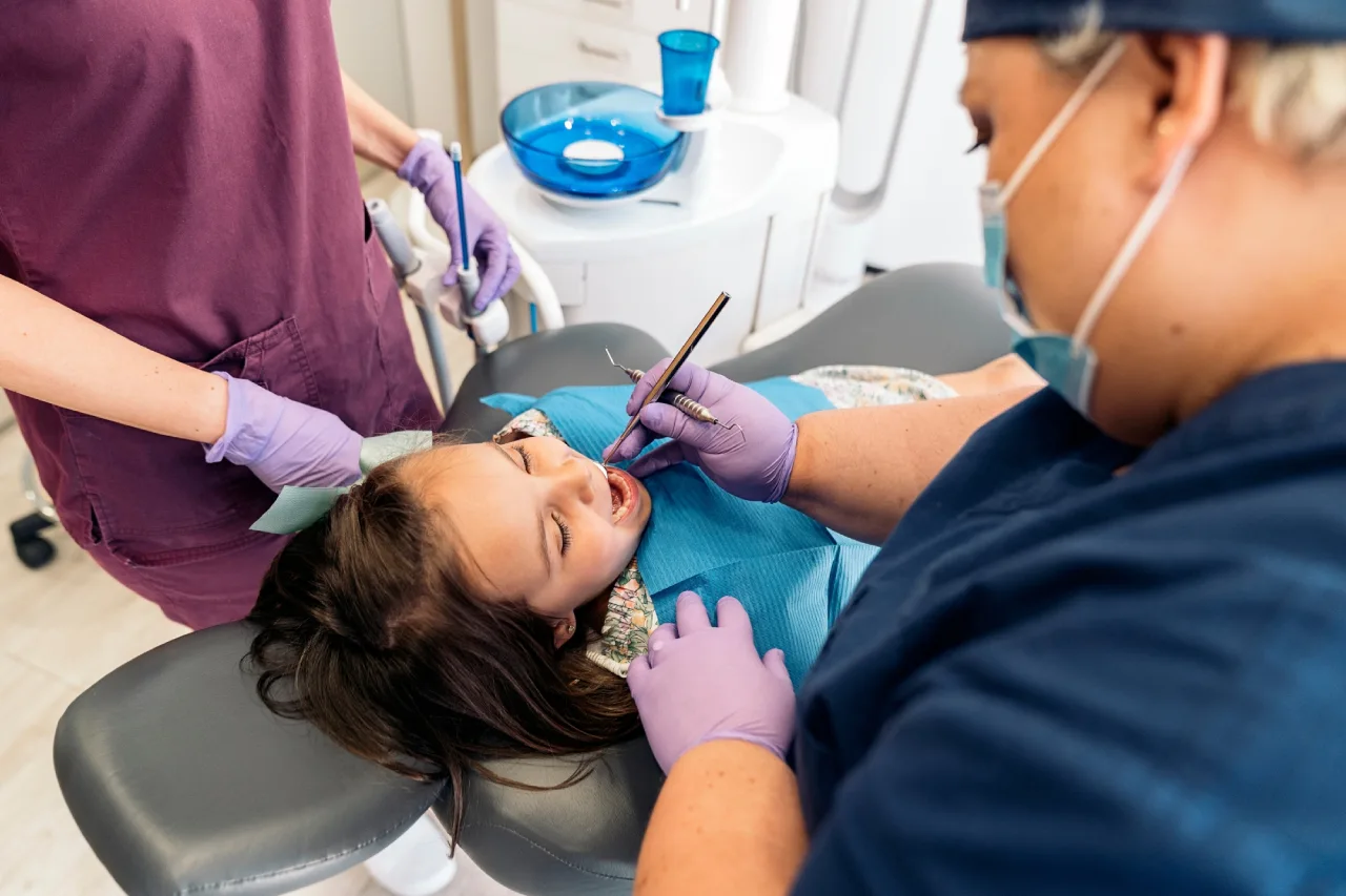 Dentist in Kingsburg CA, Dental Implants and Cosmetic Dentistry 93631|Fixed Teeth vs Removable