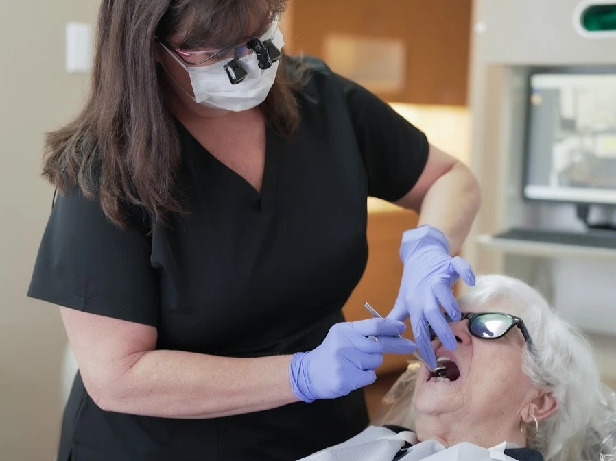 Dentist in Kingsburg CA, Dental Implants and Cosmetic Dentistry 93631|Dental Checkups