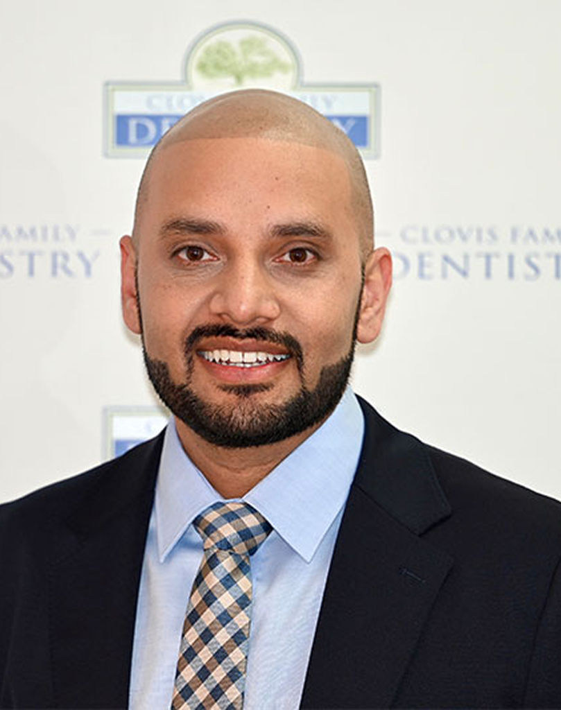 Dentist in Kingsburg CA, Dental Implants and Cosmetic Dentistry 93631|About Us