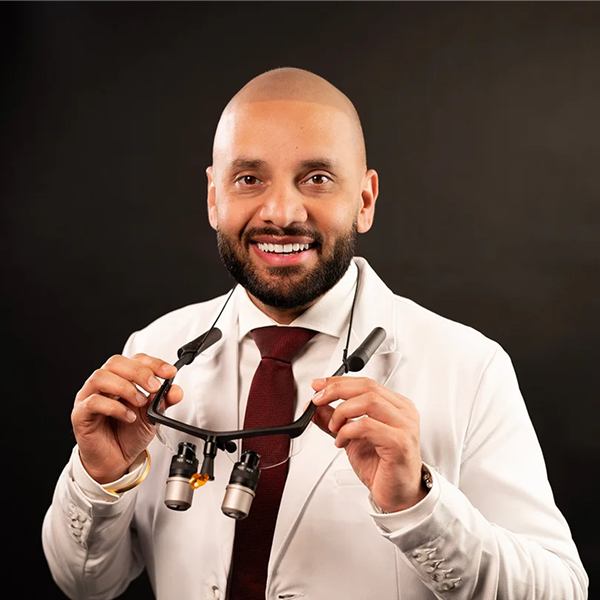 Dentist in Kingsburg CA, Dental Implants and Cosmetic Dentistry 93631|About Us
